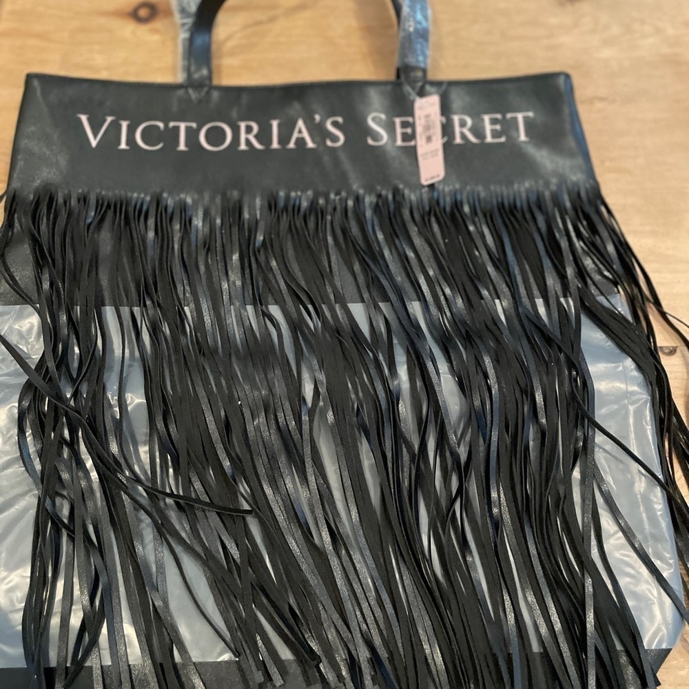 NWT Victoria’s Secret Black Pink Fringe Overnight Bag Travel Snap closure OS - Picture 2 of 6